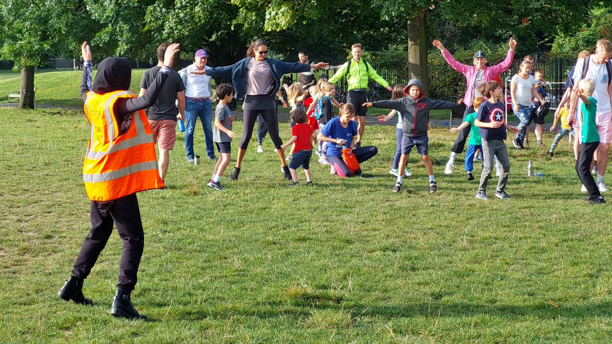Did you know that we're not the only parkrun in Burgess Park? 🤔

Read all about Claire's parkrun journey, including how she ended up becoming Co-ED of <a href="/Burgessjuniors/">Burgess juniors</a>. 😍

👇

parkrun.org.uk/burgess/news/2…

It's  their 3rd birthday on Sunday &amp; you're all invited! 🎉

#BurgessFamily