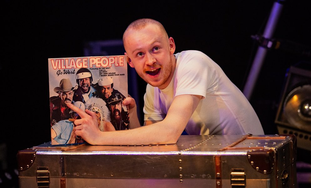 Time & Leisure magazine (@timeandleisure) on Twitter photo The Night Larry Kramer Kissed Me <a href="/NewWimbTheatre/">New Wimbledon Theatre</a> Don’t miss this incredible play. Read our review to find out why…
timeandleisure.co.uk/things-to-do/r…
<a href="/culturevult/">CultureVulture</a> <a href="/JohnBell/">JOHN BELL</a> #wimbledon #theatre <a href="/larrykramerplay/">The Night Larry Kramer Kissed Me</a> The Night Larry Kramer Kissed Me <a href="/NewWimbTheatre/">New Wimbledon Theatre</a> Don’t miss this incredible play. Read our review to find out why…
timeandleisure.co.uk/things-to-do/r…
<a href="/culturevult/">CultureVulture</a> <a href="/JohnBell/">JOHN BELL</a> #wimbledon #theatre <a href="/larrykramerplay/">The Night Larry Kramer Kissed Me</a>