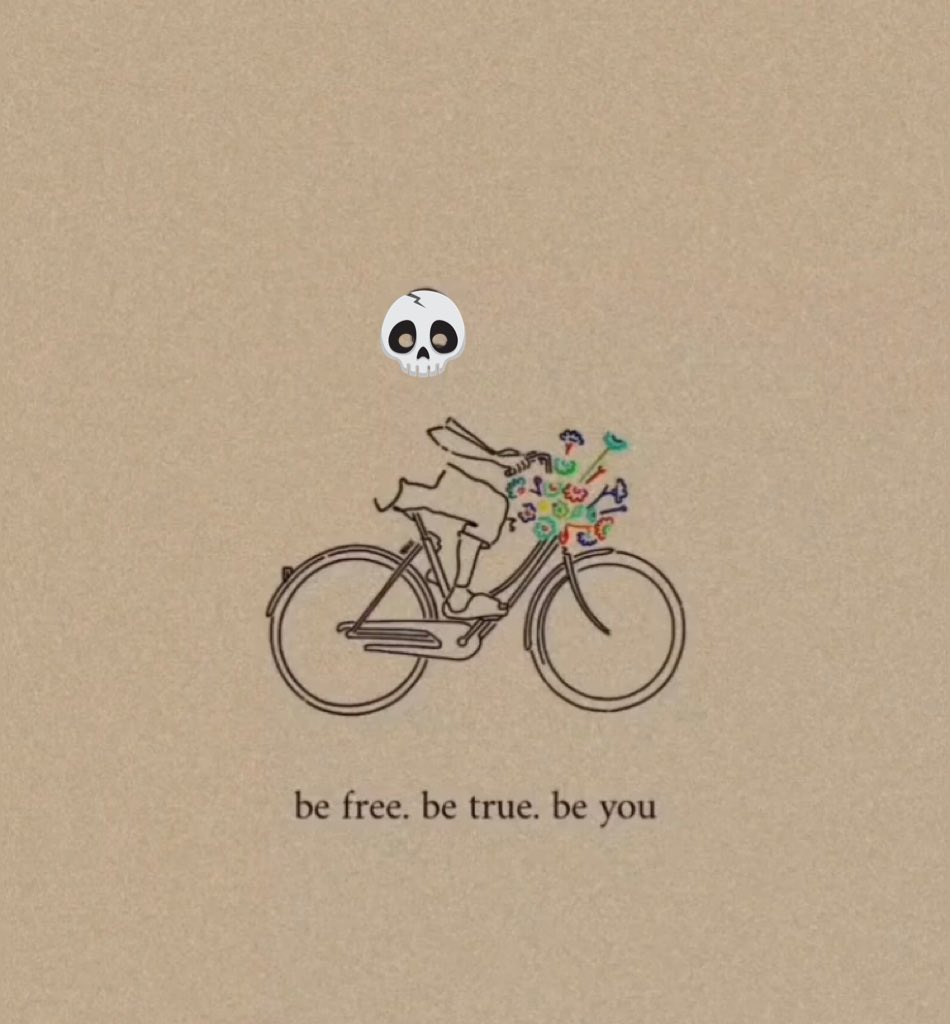 WalkingSmiley's tweet photo. #NFTCommunity #NFTdrop #Metaverse #tastybones #imaginaryones #InvisibleFriends #walkingsmiley https://t.co/ggZ5VRsEwP