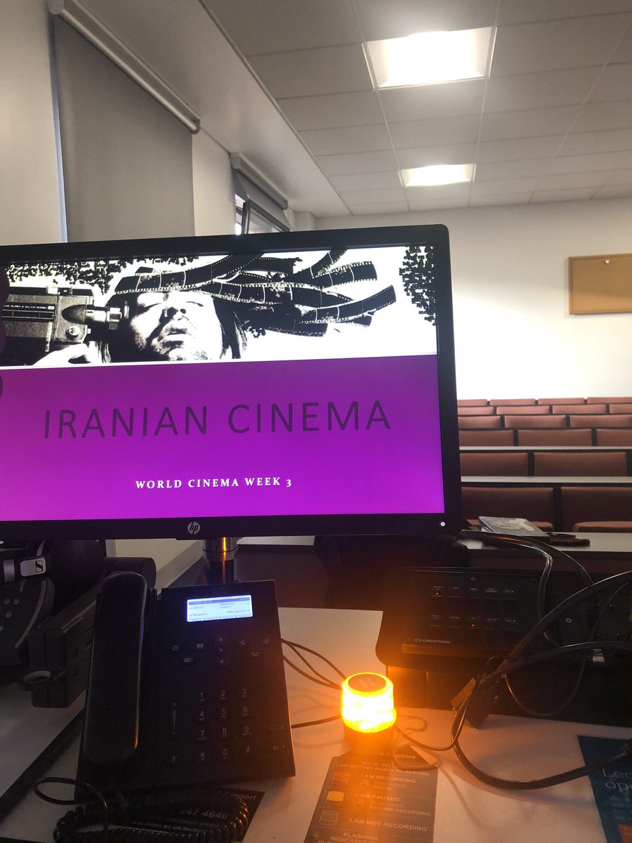 AmyCChambers's tweet photo. Behold! My empty classroom. #IAmTheWorst #EverybodyHatesMe #Teaching #Lecturing #TheyWillComplainAboutTheStrike https://t.co/aaClh4nEXf