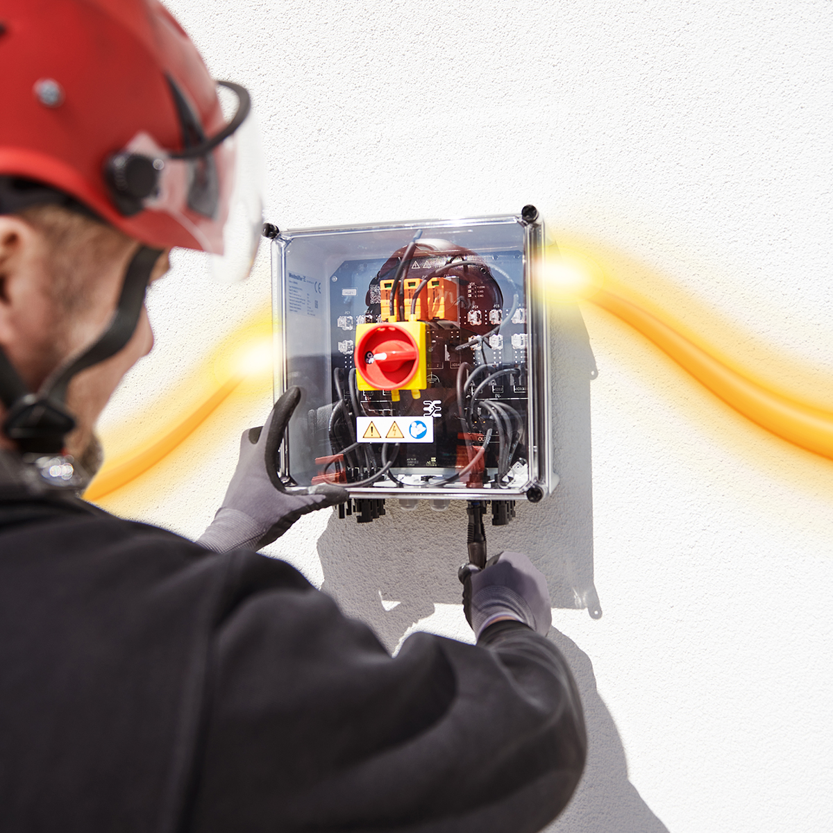 WeidmullerUK's tweet image. We are committed to developing easy, fast and safe solutions for rooftop PV systems. For example, our PV Next combiner box is based on a standardised PCB design and is suitable for all common inverters. weidmuller.co.uk/en/company/mar… #pvnext  #photovoltaic #renewables