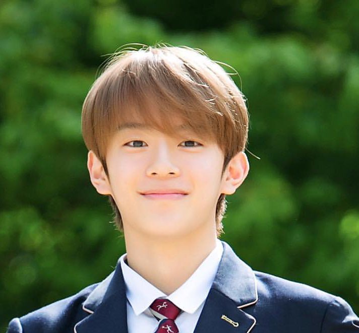 KYS_617's tweet photo. kangmin and his graduation cake bought by verivery hyungs look alike im sobbing🥲♥️ https://t.co/JzPBli1weZ