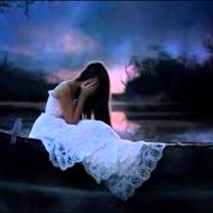 बहुत किया उसने #इशारा
हम समझ ही न पाए
अपने ही हाथों से अपनी लुटिया
हम डुबो आए

नासमझ थे हम,
सिर्फ इश्क़ ही करते रहे 
#शहनाईयाँ ले कर 
दूजे चले आए...!!

#रवि💕से 
#शब्दनिधि