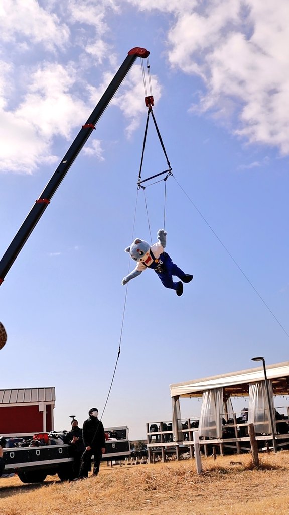 memotan_0901's tweet photo. 4きち先生が空中感覚の特訓だ🔥❗って、サプライズでワイヤーアクションの特訓だった〜😆🎶
楽しかったけど、でもスッゴクこわかった〜😂
みんな今日もおつかれちゃ~ん💕
#西淀川区 #魅力発信サポーター #メモたん #YouTube #YouTuber #ワイヤーアクション #wireaction https://t.co/2dNpKytvZh