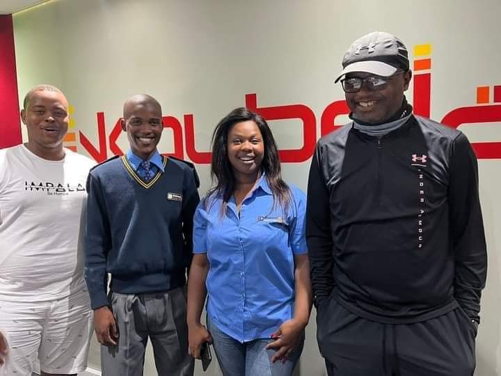 KasiEconomy's tweet image. He finally found a job. 🙌🏼🙌🏼😭😭