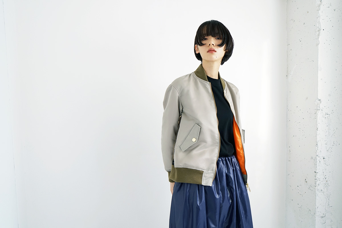 Palmmaisonstore's tweet photo. 特徴的なMA1。後は2重構造になっており、ウエストはマークされるがシルエットは変わらない。脇のZIPで個々楽しんでいただきたい。
#bluson #OUTER https://t.co/ORoP82YvyJ