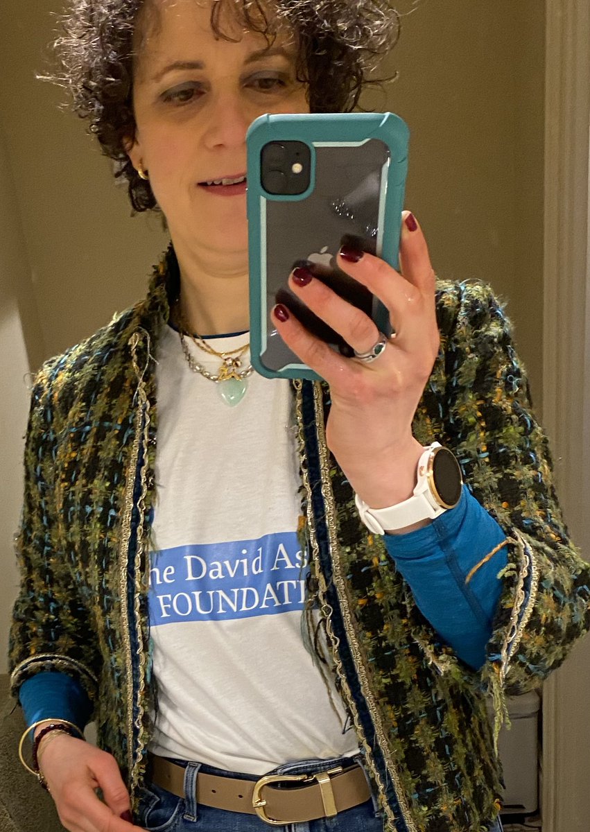 In the UK <a href="/Lakenutrition/">Prof Amelia A Lake</a> is talking to children today about #RareDiseaseDay &amp; #ACD 
Amelia runs <a href="/TDavidAshwellF/">TheDavidAshwellFoundation</a> in memory of baby David who had ACD
Schools are supporting us by wearing 👖 for genes! 
wonderful.org/fundraisers/384