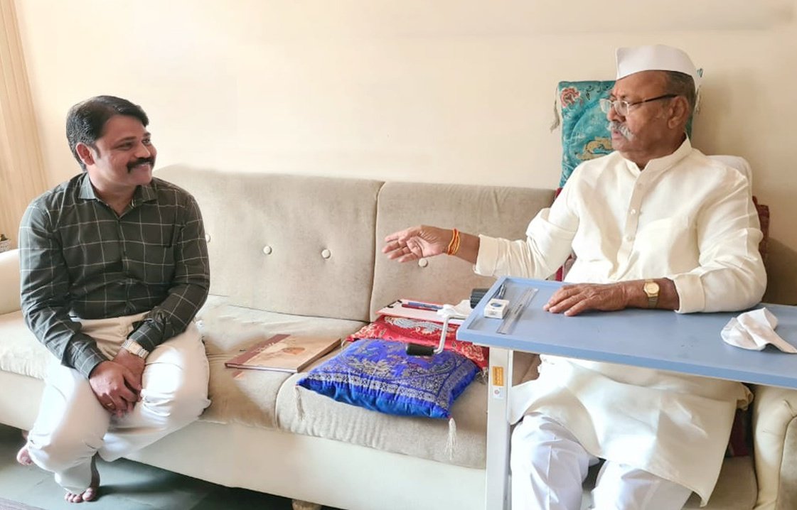 सातारा लोकसभा मतदारसंघाचे लोकप्रिय खासदार, सिक्कीमचे माजी राज्यपाल आदरणीय श्रीनिवास पाटील साहेब यांचा आज वाढदिवस.साहेब,तुम्ही आम्हा सर्वांसाठी प्रेरणास्रोत आहात.आपल्या प्रत्येक भेटीत खुप काही शिकायला मिळते.वाढदिवसाच्या निमित्ताने तुम्हाला निरोगी असे दिर्घायुष्य लाभो ही प्रार्थना.