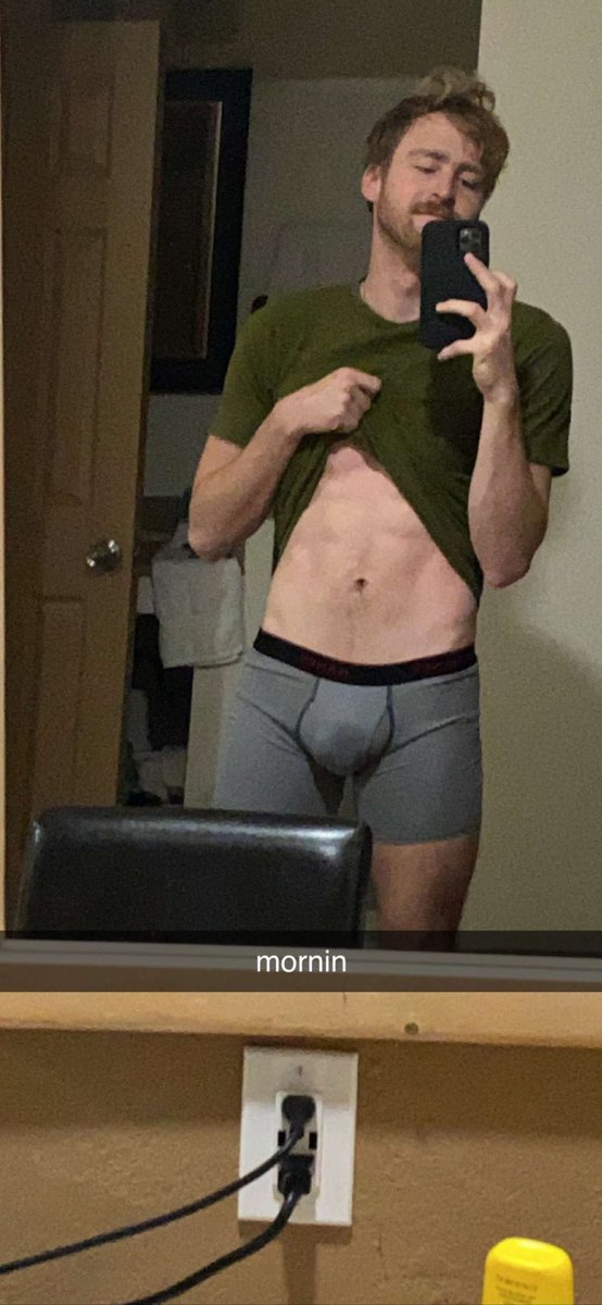 swimtwink's tweet photo. bulging https://t.co/rOWRgiJ4Y8