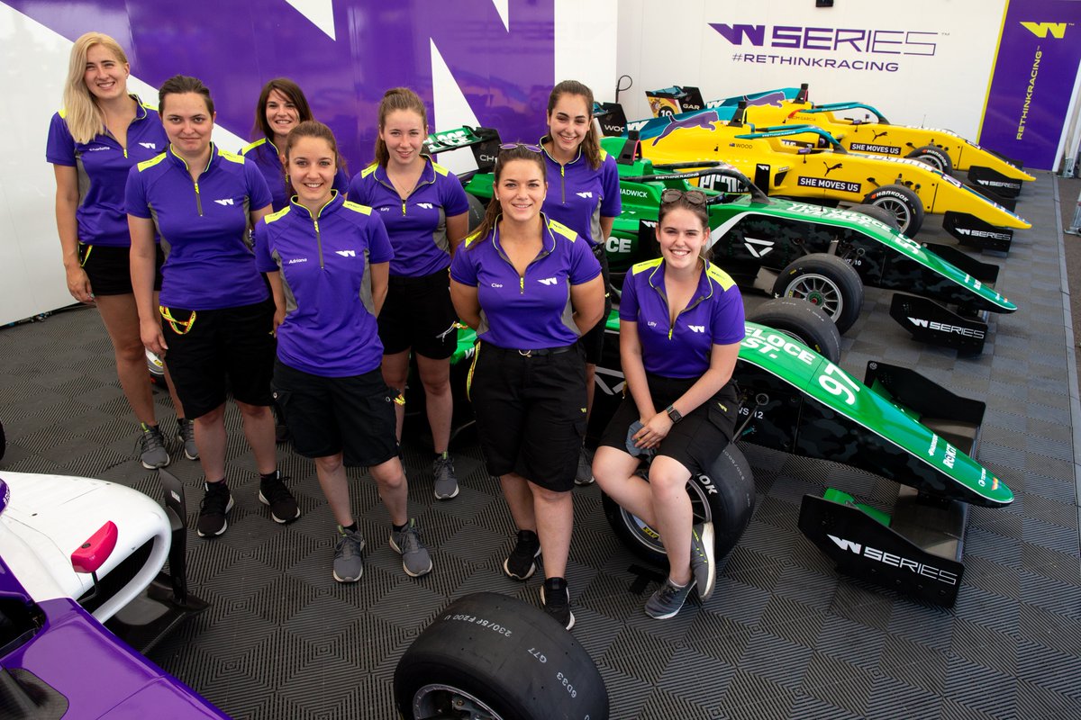 It's International Day of Women and Girls in Science 2022 👩‍🔬👩‍🔧

We want to give a big shout out to all of our epic female engineers and mechanics, for all the awesome work they do on and off track. 👊

#WSeries #WomenInScience #WomenInSTEM