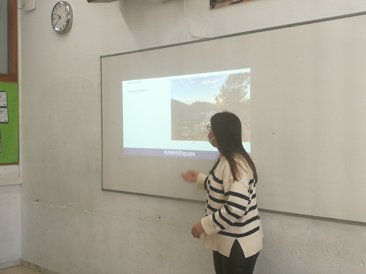 ImmaVedruna's tweet photo. Avui celebrem el #diadeladonailanenaenlaciencia a 1r d'ESO amb l'Ainoa Estruch del @the_prbb Parc de Recerca Biomèdica. Aquest és el segon curs que ens sumem al projecte de #100tifiques
#science #ciencia #dona https://t.co/kEWutb6O6g