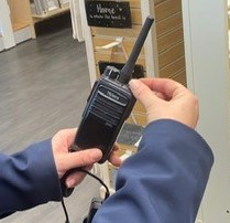Another radio out to a local retailer

Shops being in contact with each other is a great way for them to help combat anti-social behaviour and shop theft. 

#ShopKind
#SafeStrongNEL