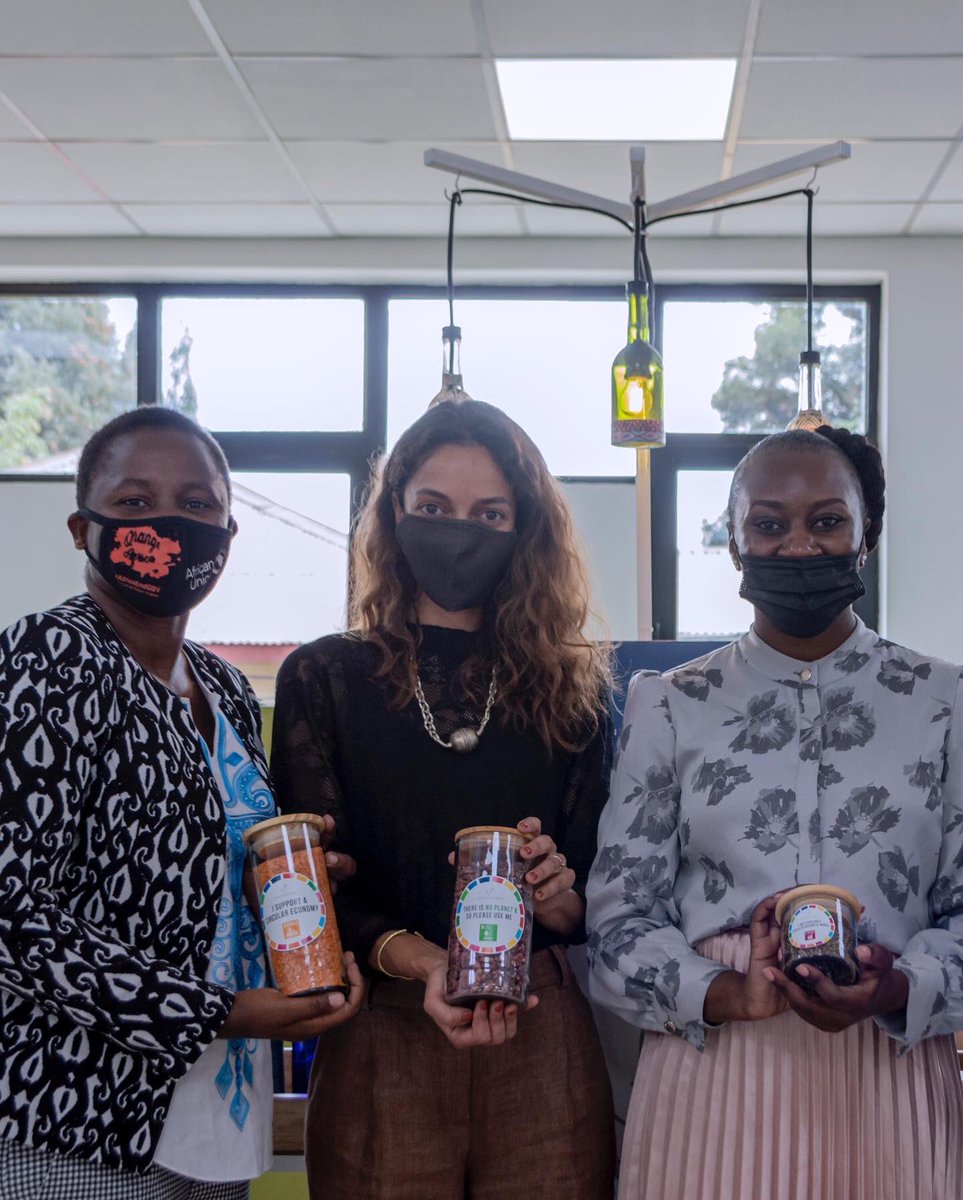 AlternativeAdd1's tweet photo. It was an honor to present Alternative Addis and it’s actions for the #sdgs #globalgoals @creativehub_et in the presence of UN Deputy Secretary General @aminajmohammed , AU &amp; UN agency reps, and incredible women entrepreneurs &amp; innovators in Ethiopia 🙌🏽🇪🇹 https://t.co/9YgjCM3qDU
