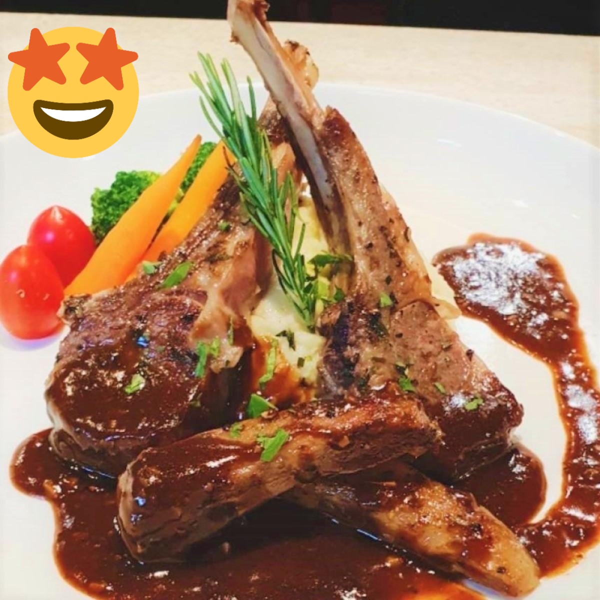 butcherking_bkk's tweet image. Buctherking #meat #meatlover #lampchops A classic dish of double Cut Lamp Chops served with mashed and lamp juice sauce😘😋