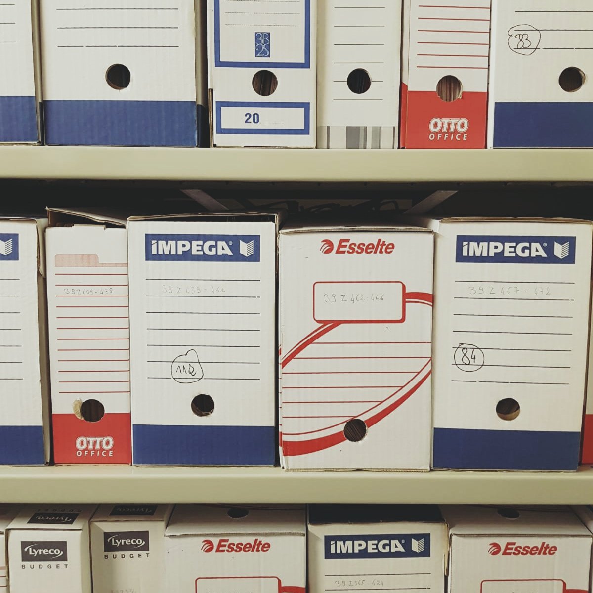 atheneum_uB's tweet image. Nous recherchons un.une super #stagiaire, archiviste dans l'âme, totalement in love du numérique et un brin touché par la Culture avec un grand C pour #trier #classer #valoriser nos #archives #numériques en vue de nos 40 ans ! 🔎 cutt.ly/cO4wv7B