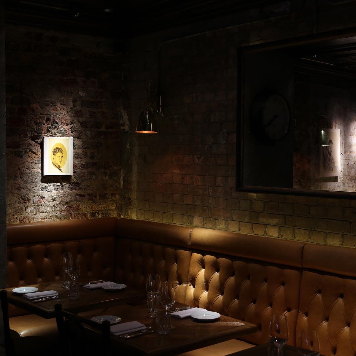 Offering comfort and charm in the heart of soho, we deliver a contemporary and diverse menu, showcasing the very best locally sourced produce. Choose from our range of lunch, a la carte, vegan &amp; vegetarian menus or enjoy a unique tasting menu at our chef’s counter 🙌🏻