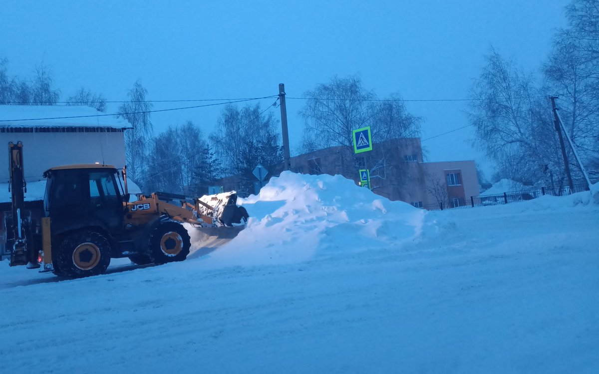 ❄💨Опять метель 
❄На Самарскую область обрушился еще один снегопад.vk.com/klvadm?w=wall-…
