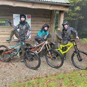 We love seeing pictures of you guys at Gawton. 
Whos getting the crew together to shred this weekend and where? 

📷 Fran Dawson