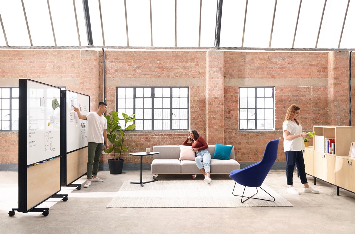 Senator Adapt Wall enables its users to create more #agile, fluid, and #flexiblespaces that work for them at that moment. 

If you want to create multifunctional #workspaces, call our furniture experts - 020 8592 2221 or sales@hunterscontracts.com.