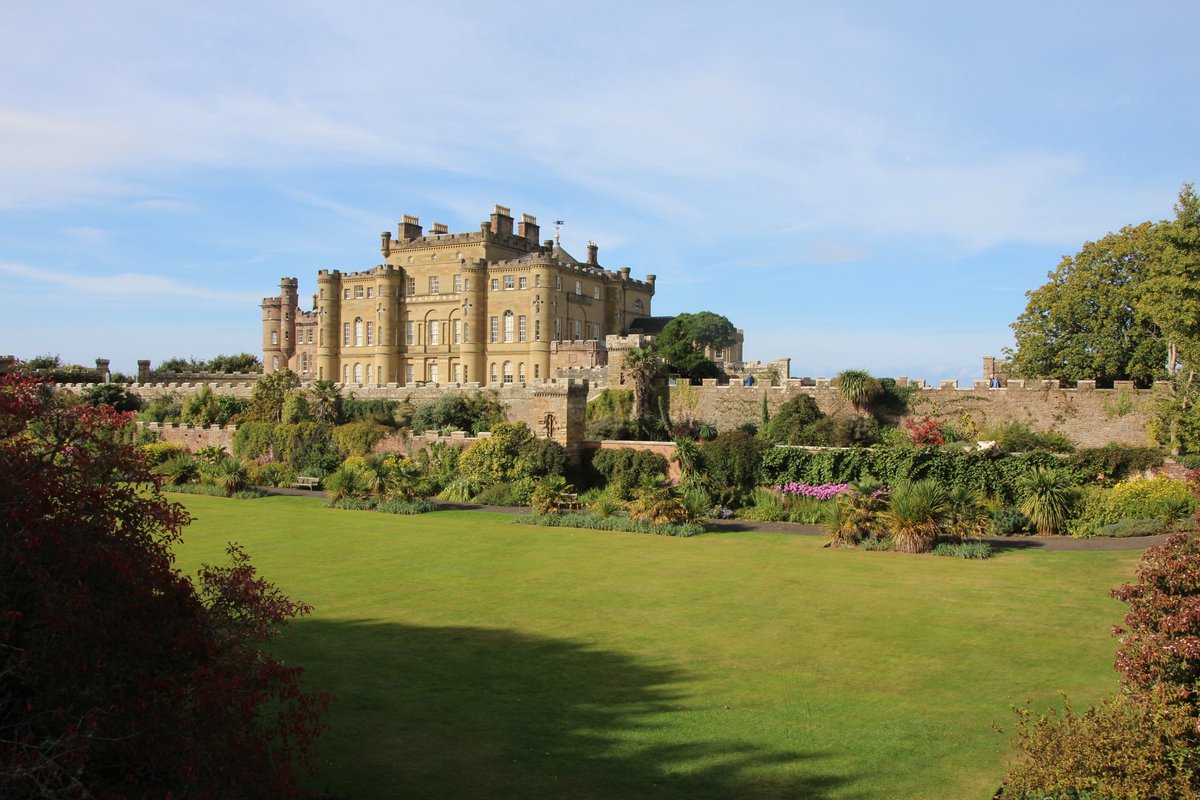 Plans for the weekend? Our Ayrshire and Kintyre tour incorporates <a href="/Arranwhisky/">Arran Whisky</a> <a href="/LaggWhisky/">Lagg Whisky</a> <a href="/Springbank1828/">Springbank Whisky</a> <a href="/Kilkerran2004/">Kilkerran Single Malt</a> <a href="/GlenScotiaMalts/">Glen Scotia</a> distilleries, as well as ideas for things to see and do, including the stunning gardens of Culzean Castle, pictured: 
distillerytours.scot/itineraries/ay…