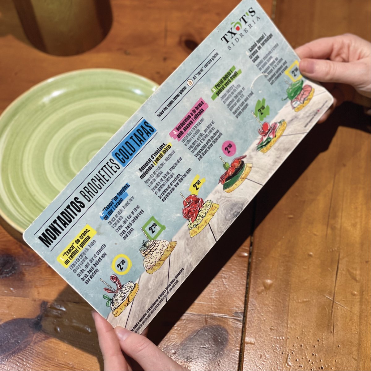 Has provat els nostres #montaditos? 🍢😜⁣
⁣
Recorda que pots fer la teva comanda online i fer #takeaway🏡 En l'enllaç del perfil hi trobaràs tota la informació!⁣
⁣
#sidreriatxots #happyburgers #happymoments #happyday #txots #txotsacasa #figueres #empuriabrava #roses #tapas