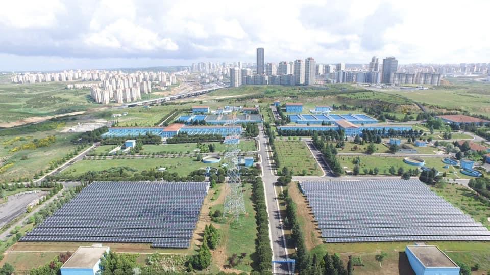 İBB, İSKİ kojenerasyon tesisleri ve güneş enerjisi panelleri ile 2021 yılında 660 bin ailenin 1 aylık kullanımına eş değer elektrik üretti.