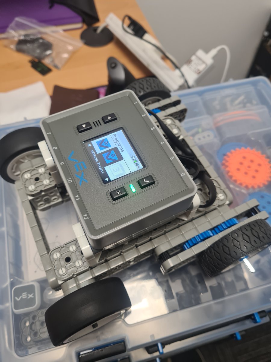 jonathonsimons5's tweet image. #VEXrobotics Has arrived at Edtechmaven. 
Build the ultimate tug of war machine. All whilst learning about forces and gear ratios. 
Course is aimed for age 10 and above.  Manchester location
Fill in the form below to register interest. 
forms.office.com/r/DjH2TMxNpK
#edtechmaven #STEM