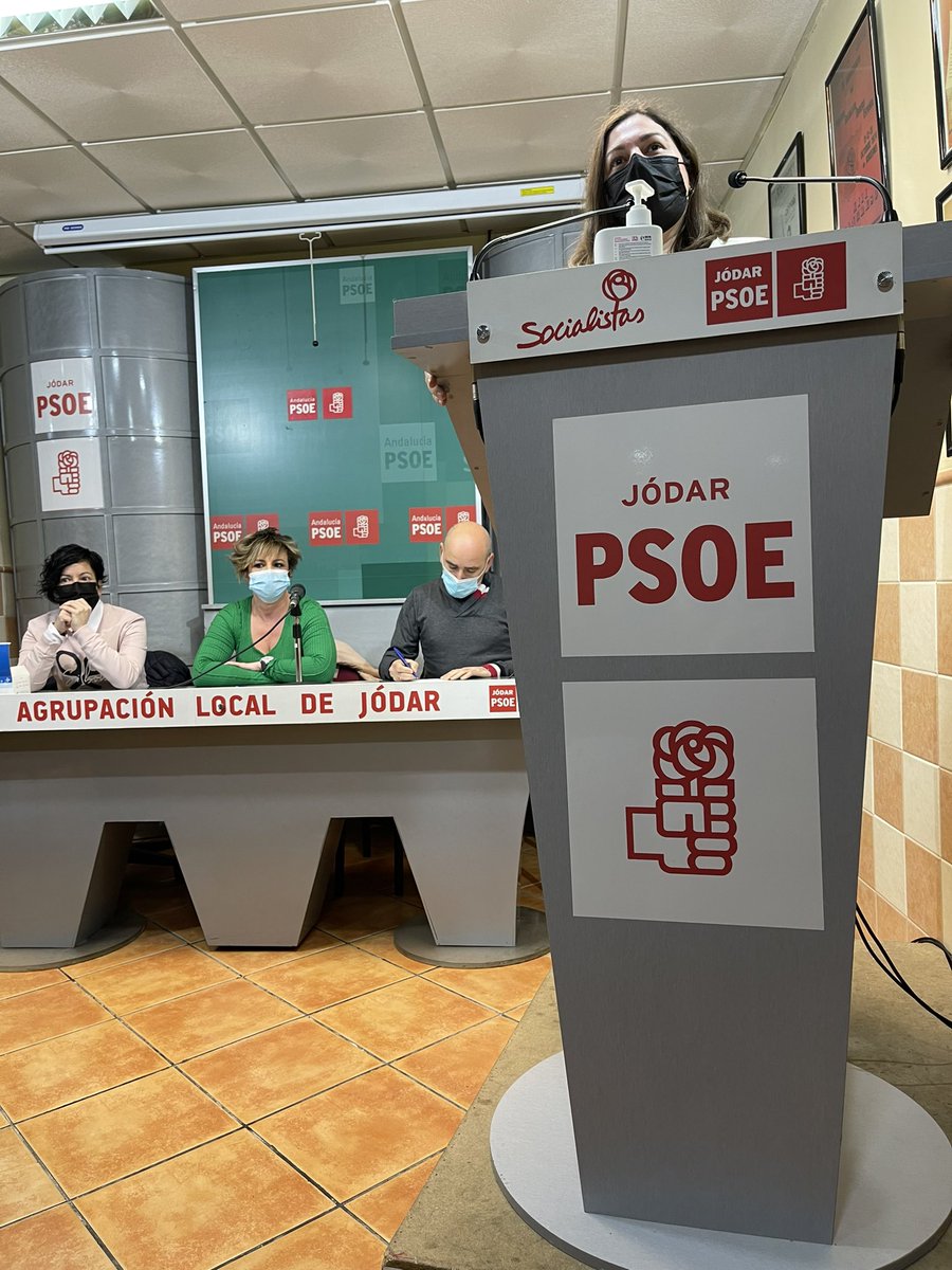 Psoedejodar's tweet photo. 🌹 En la tarde de ayer celebramos nuestra #AsambleaOrdinaria del PSOE de Jódar.

➡️ Socialismo, convivencia, debate y actualidad política en una tarde llena de socialistas.

➡️ Seguimos, trabajando, remando y poniendo a #Jódar donde debe estar con nuestra alcaldesa María Teresa. https://t.co/BCAVuzmSMs