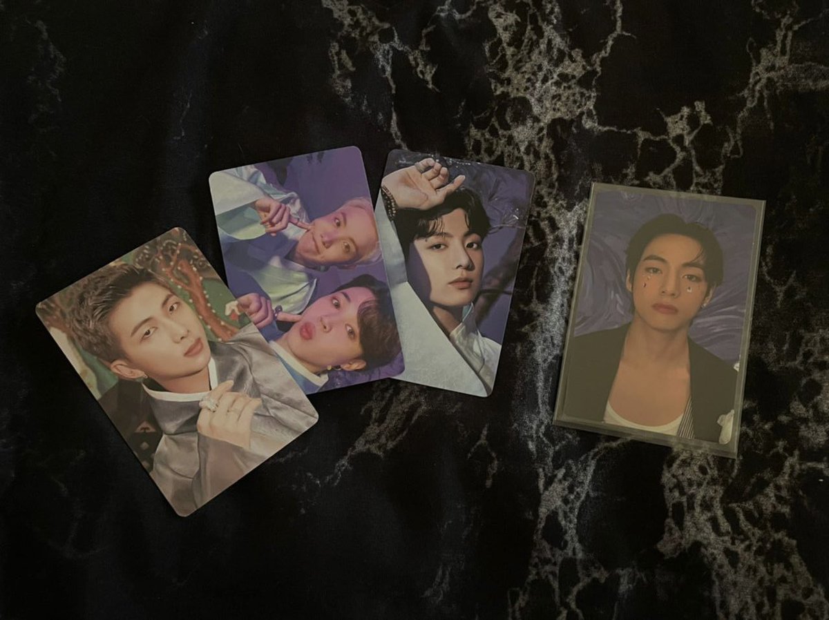 simjaeyun98's tweet photo. no words🥲 thnks to @Tsjwbgy  for this pcs . #winterbearshopfeedback https://t.co/FtOc1skVOF