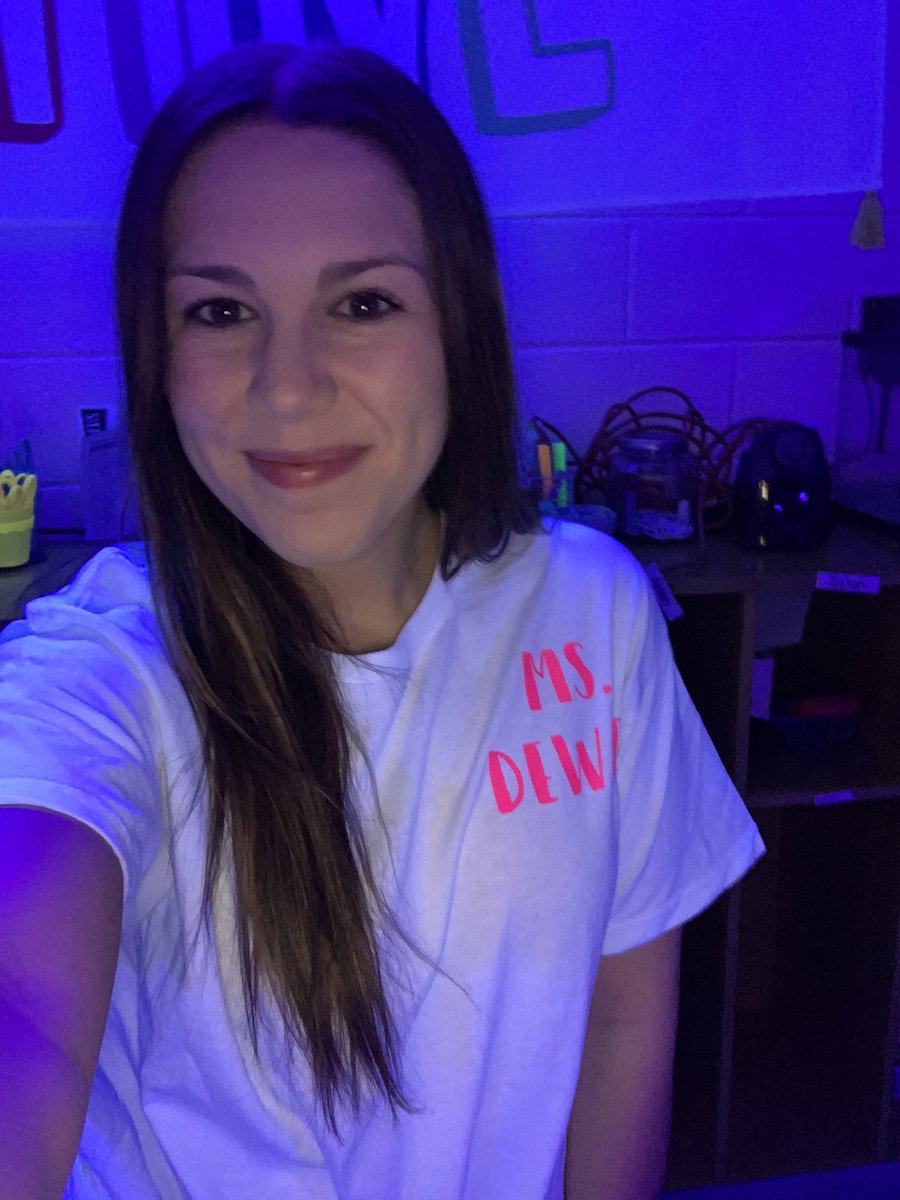 KTeacherMsD's tweet photo. How did I forget to share about our GLOW day!? We celebrated being 100 Days brighter in the most fun way! https://t.co/79WWu0Q5qX