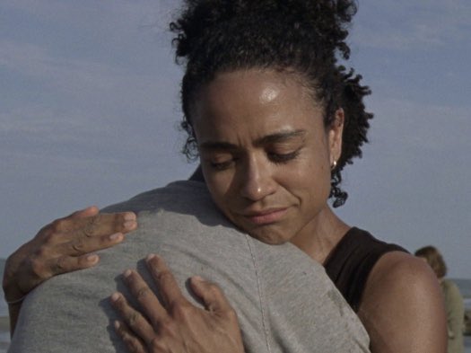 brcebannrs's tweet image. Her hugs 💚