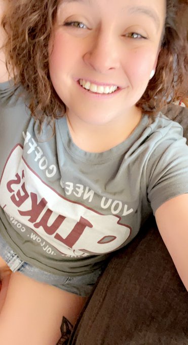 Curly hair don&rsquo;t care #naturalhair #curlygirl #happyvibes ❤️👑💖 https://t.co/gy4lDKklYI<a href="/tag/naturalhair"class="tags">#naturalhair</a><a href="/tag/curlygirl"class="tags">#curlygirl</a><a href="/tag/happyvibes"class="tags"><span>#happyvibes</span></a>