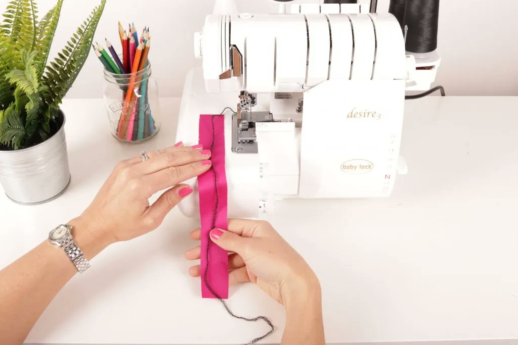 sewessential's tweet photo. Check out our blog post and video for super overlocker tips and tricks that might just blow your mind! The video was so popular I wrote a blog too for anyone who prefers to read as well as watch! https://t.co/mUOnOh3QkX #overlockertips #sewingtips #learntosew #howtosew https://t.co/SJXHrJcSZ1