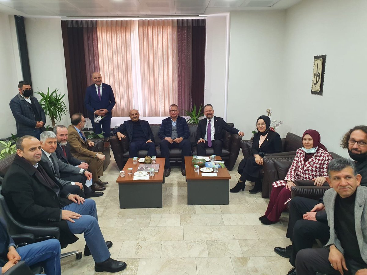 CKoncagul's tweet photo. Siyasi Gündem ve Teşkilat Toplantımız sonrası, Sn @MuezzinogluDR, @tbmmkefek Başk. Edirne Milletvekilimiz Sn @fatmaaksal, Kırklareli Milletvekilimiz Sn @SMinsolmaz, Milletvekilimiz Sn @MustafaYel59,İl Başkanlarımız ve Yönetim ile @tekirdagiktm59'müz @AhmetHacolu'nu ziyaret ettik. https://t.co/gwW7cGVnmn
