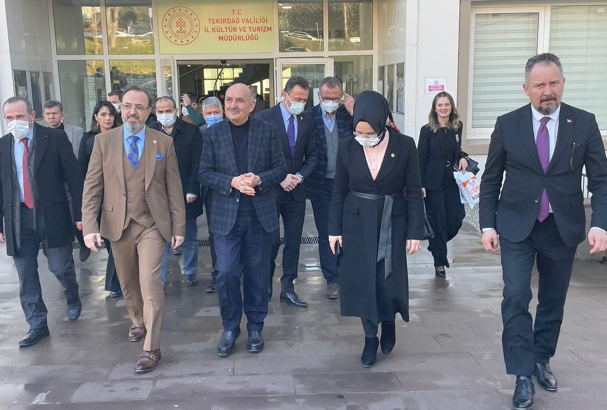 CKoncagul's tweet photo. Siyasi Gündem ve Teşkilat Toplantımız sonrası, Sn @MuezzinogluDR, @tbmmkefek Başk. Edirne Milletvekilimiz Sn @fatmaaksal, Kırklareli Milletvekilimiz Sn @SMinsolmaz, Milletvekilimiz Sn @MustafaYel59,İl Başkanlarımız ve Yönetim ile @tekirdagiktm59'müz @AhmetHacolu'nu ziyaret ettik. https://t.co/gwW7cGVnmn