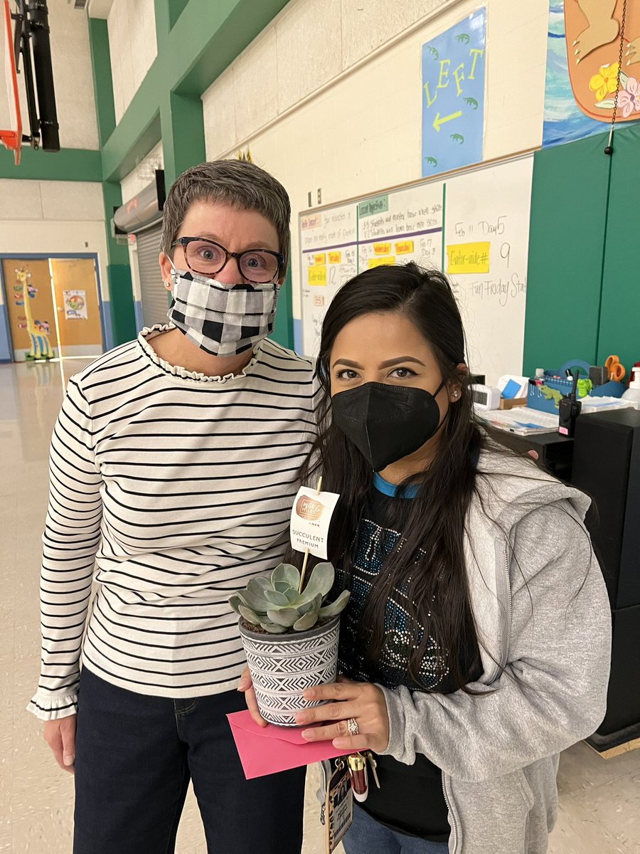 Aue Elementary tweet media