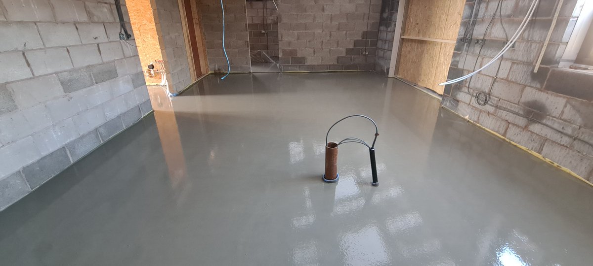 Flo-Screed tweet media