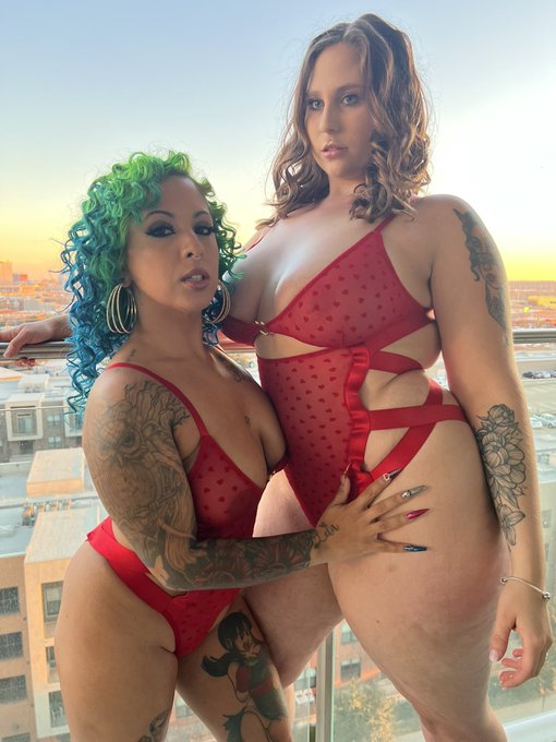 Before and after. Have you seen this scene with the beautiful @SpanishxBarbiie yet?! https://t.co/qevyBaLudE<a href="/tag/tittytuesday"class="tags"><span>#tittytuesday</span></a><a href="/tag/tuesdayvibe"class="tags"><span>#tuesdayvibe</span></a>