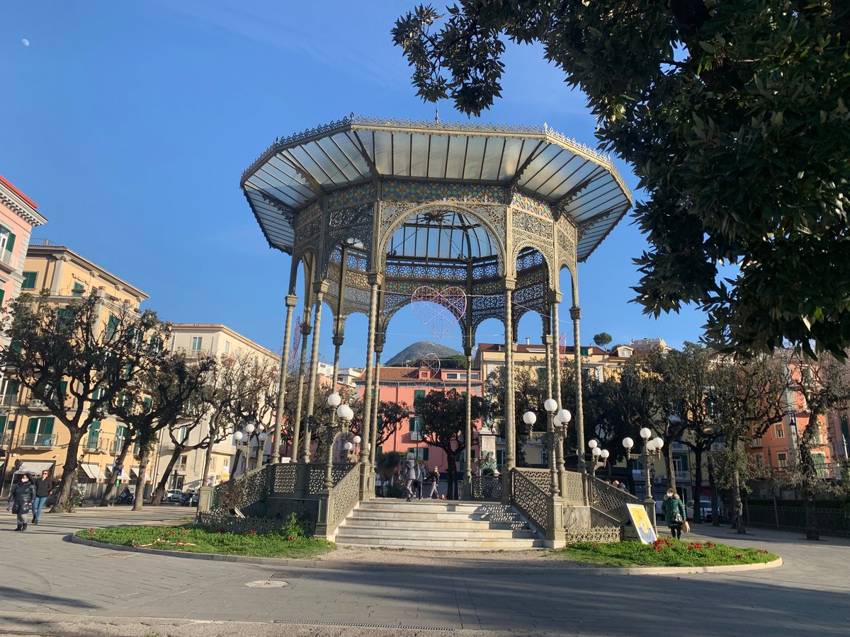 Tutti pronti per il San Valentino a Castellammare di Stabia? ❤️

facebook.com/castellammared…

#CastellammarediStabia #Castellammare #Stabia #GaetanoCimmino #GaetanoCimminosindaco #SanValentino #14febbraio