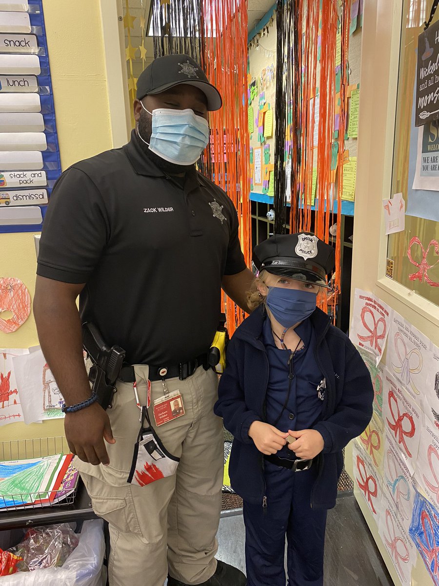 CFreer1994's tweet photo. A tremendous loss @WoodwardAcademy with the passing of our beloved colleague and friend, Officer Zack Wilder, a dedicated member of our Security Team and @WAWarEagles family. @WAPresident @PSPrincipalWA @WAPrimaryAP Many have asked how to support… https://t.co/dtVcTnzkwL https://t.co/djGGyZYsKA