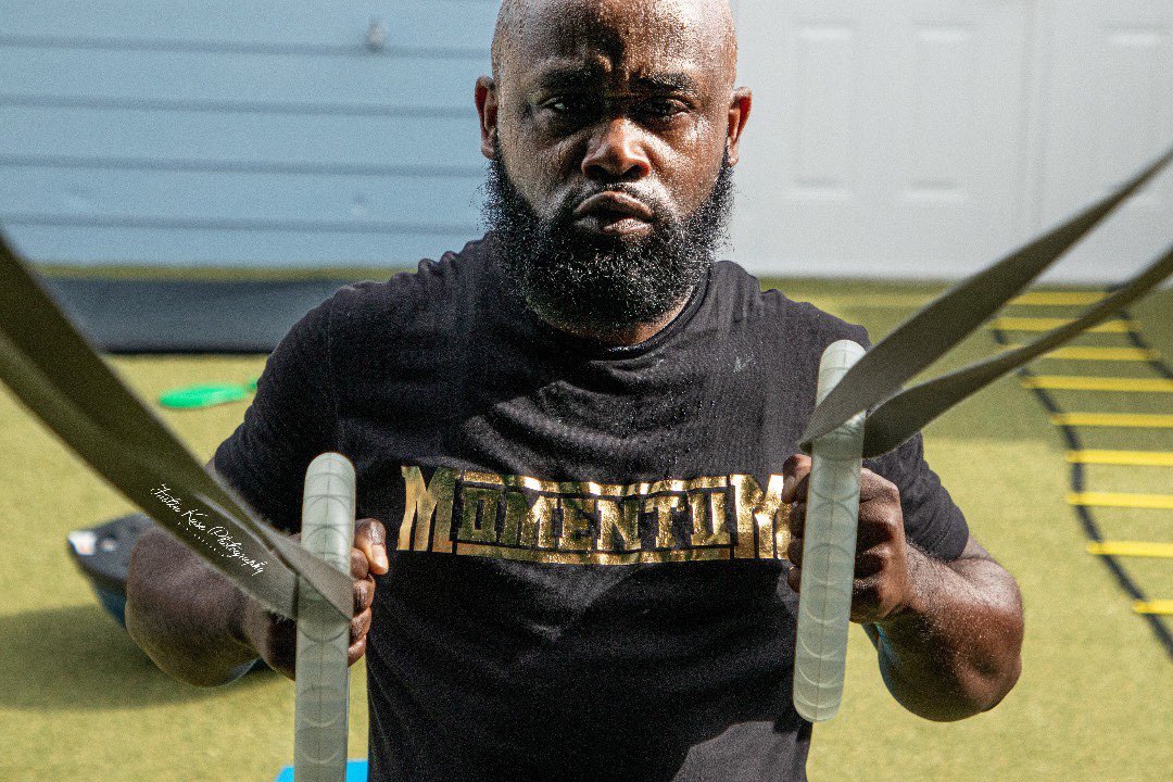 traychaney's tweet photo. You still in the bed “sleep”…I’ve already been in your refrigerator & ate all ya food & watched you snore 😴 NOT GOOD FOR YOU….YOU don’t want it as bad as I do! stay a sleep #consistentFreestyle VIDEO OUT NOW STREAM IT! #Momentum T-shirts & Hoodies avail https://t.co/4LuTjfpWSK https://t.co/0sJmP9Rvha
