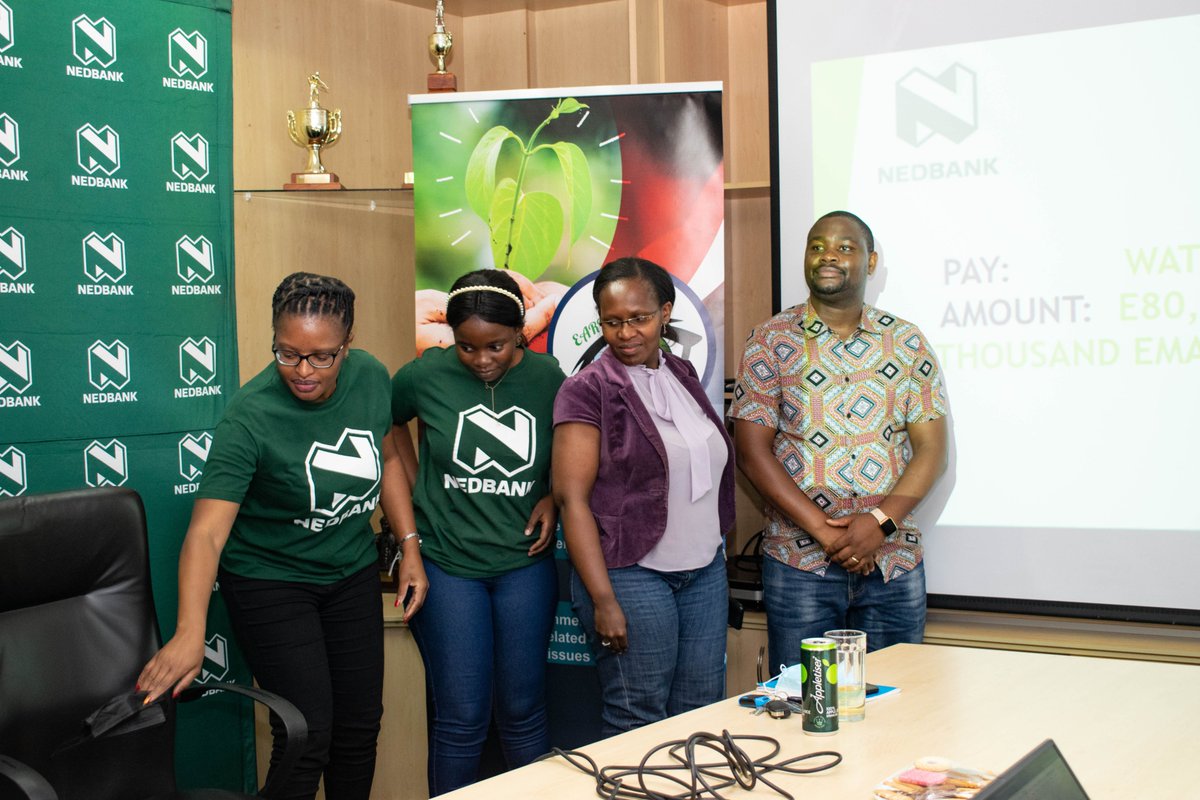 WaterAidEswatin's tweet photo. #HappeningNow
Nedbank Eswatini has handed over E80,000 to the Earthwise team and WaterAid Eswatini in support of the campaign addressing surface water pollution in rural and peri-urban areas.
#WaterIsLife
#KeepWaterClean https://t.co/LdgjjhOM99