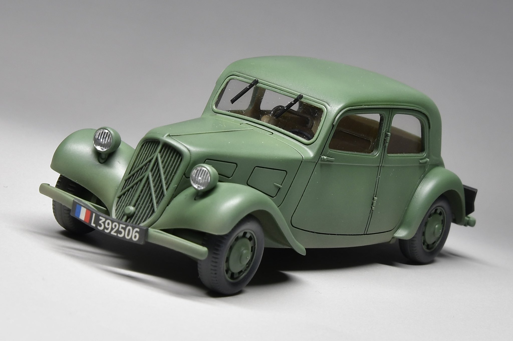 タミヤ 1／ 48 シトロエン11CV スタッフカー 完成品 タミヤ 1/48 ミリタリーミニチュア No.17 シトロエン 11CV