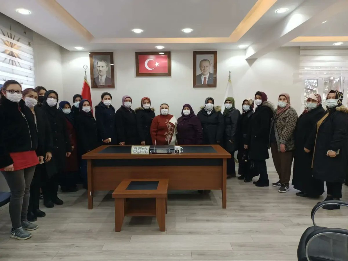 AKKadinDenizli's tweet photo. Grup Başkanvekilimiz Sn. @avcahitozkan, Tavas İlçe Başkanımız @hhbuyuktarakci ve Tavas Belediye Başkanımız @h_inamlik ile birlikte Tavas İlçe toplantısına, Kadın Kolları Tavas İlçe Koordinatörümüz Dudu Baylan katılım sağladı. https://t.co/oPrCCtzqjp