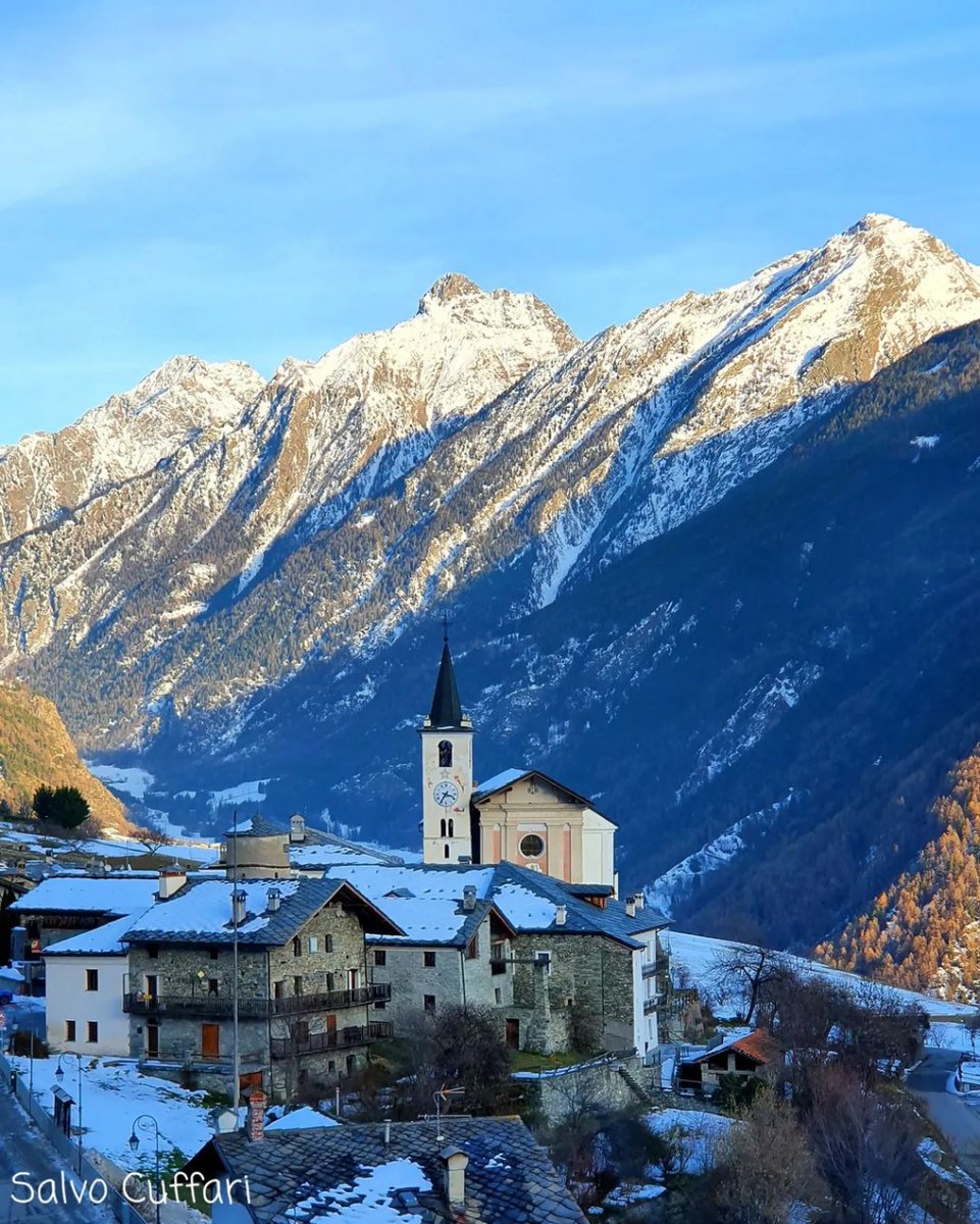 grantouritalia's tweet photo. Doues, il terrazzo dell'incontaminata Valpelline, in Valle d'Aosta❣
.
Foto: @salvocuffari
.
#grantouritalia #doues #valledaosta #italia #europa #turismo #viaggi #viaggiare #travel #traveling #italy #instatravel #travelgram https://t.co/vGXSwQLPJo
