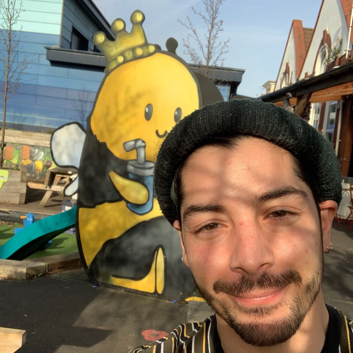 notwcafe's tweet photo. Taking five in the sunshine with my new Bee Buddy before getting back in there to bake some beauties for y’all ☀️🐝🌳 #stwerburghs #vitaminD #bristolcafe https://t.co/hkFg7BG7wD