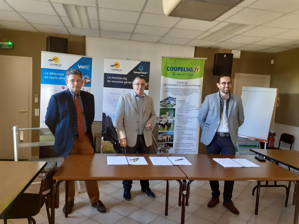 MpnMsa's tweet photo. @MpnMsa, #SST, Coopelso  (Soual 81)
👉Signature du 63ème contrat de prévention 
Des actions visant à 
▶️prévenir les #TMS et le risque routier, 
▶️améliorer les conditions de travail sur les exploitations en lien avec l'insémination. https://t.co/j8amKNFadD