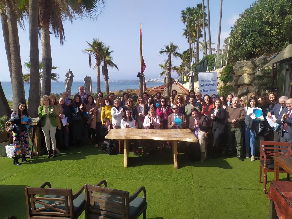 Graduadosocialmalaga tweet media