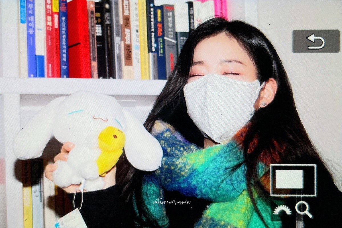 220211 우연모롤이랑 우여니픽 시나모롤🤍
#우연 #wooyeon #우아 #wooah