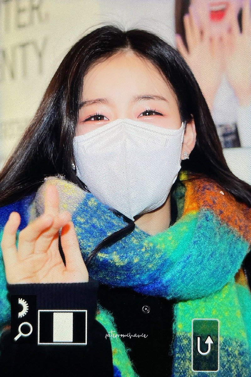 220211 토끼귀 하고있어도 강쥐임🐶
#우연 #wooyeon #우아 #wooah